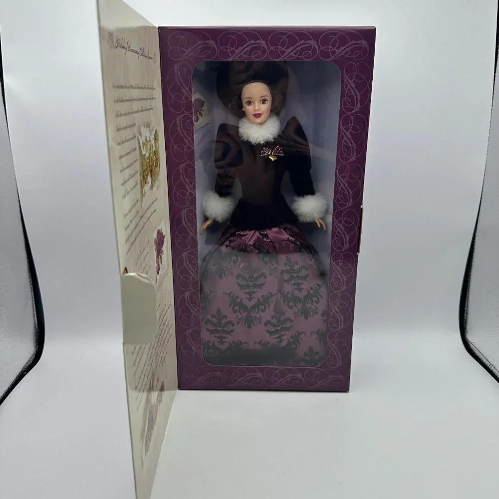 1996 Special Edition Hallmark Holiday Traditions BARBIE Doll Mattel 17094 New